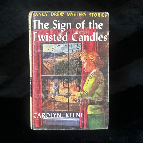 1933 Nancy Drew Mystery Book 9 - Picture 1 of 10